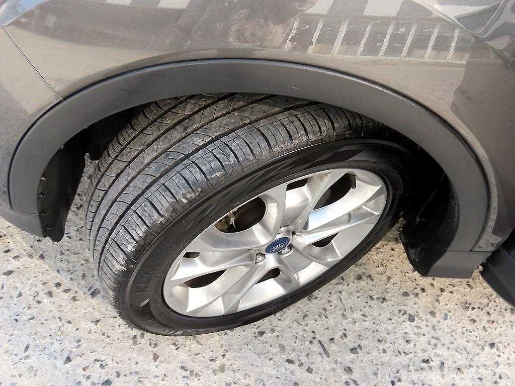 Ford Escape 2015 Gris - Importación desde Corea - HF Imports Iquique - Foto 20