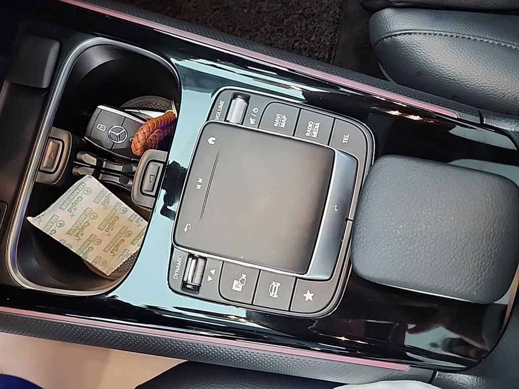 Mercedes Benz GLB Class 2021 Blanco - Importación desde Corea - HF Imports Iquique - Foto 17