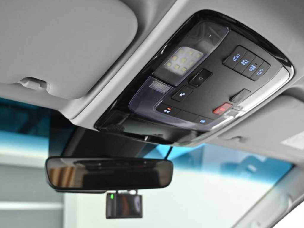 HYUNDAI Staria - Vista 11