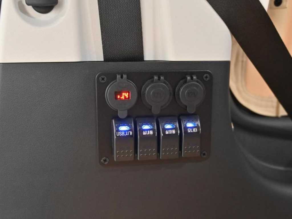 HYUNDAI Staria 2023 Gris - Importación desde Corea - HF Imports Iquique - Foto 17