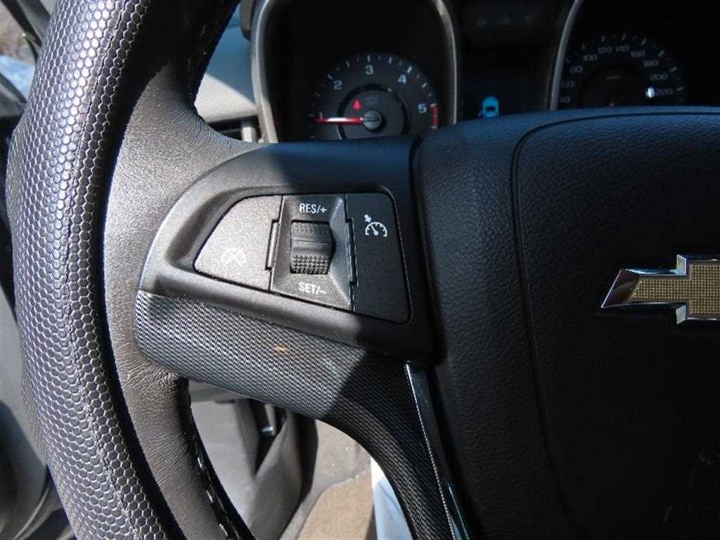 Chevrolet Malibu - Vista 11