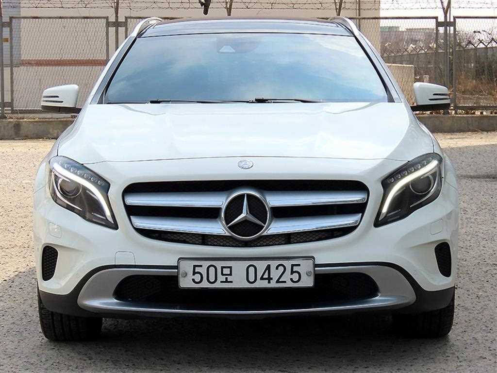 Mercedes Benz GLA Class 2016 Blanco - Importación desde Corea - HF Imports Iquique - Foto 1