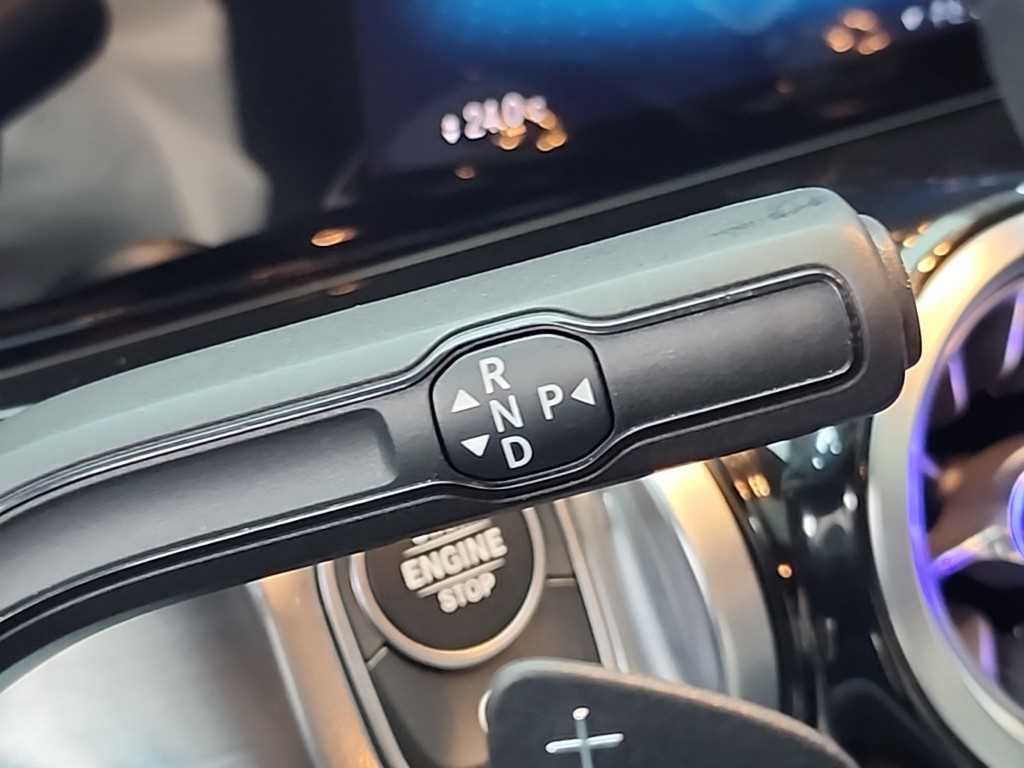 Mercedes Benz GLB Class - Vista 8