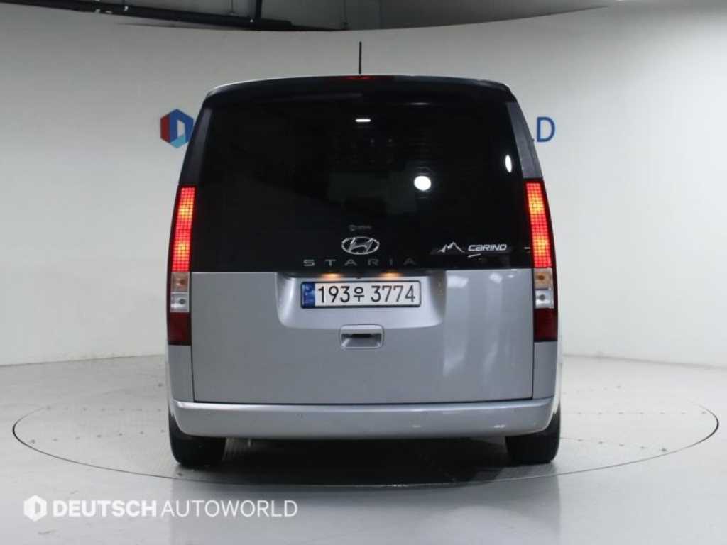 HYUNDAI Staria - Vista 5