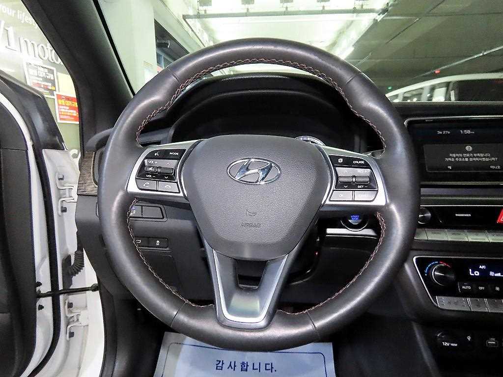 HYUNDAI Sonata - Vista 8