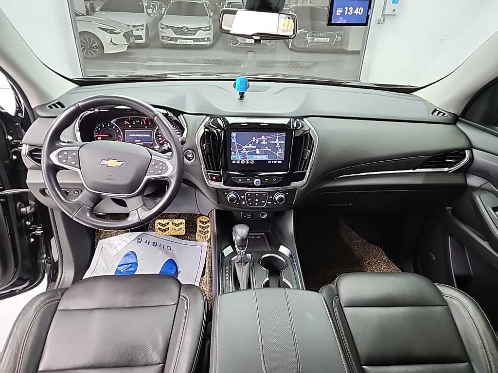 Chevrolet Travers - Vista 7