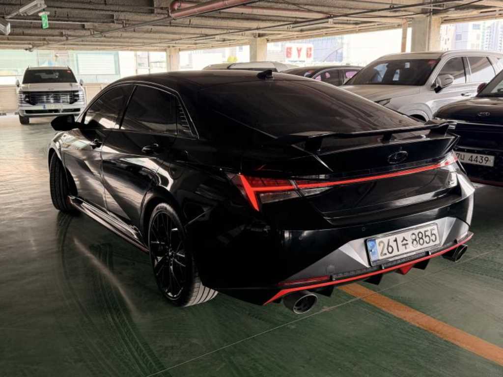 HYUNDAI Avante - Vista 4