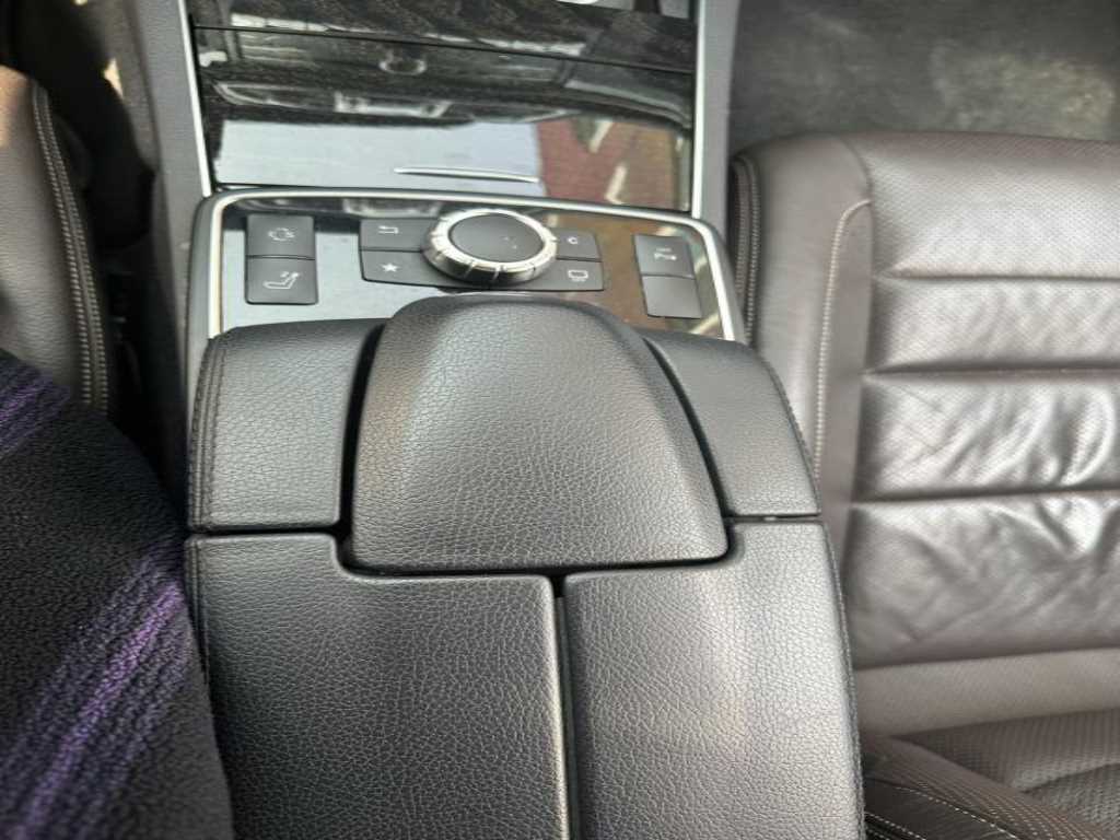 Mercedes Benz E class - Vista 11