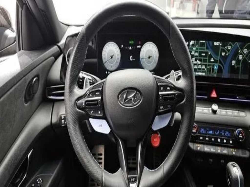 HYUNDAI Avante - Vista 6