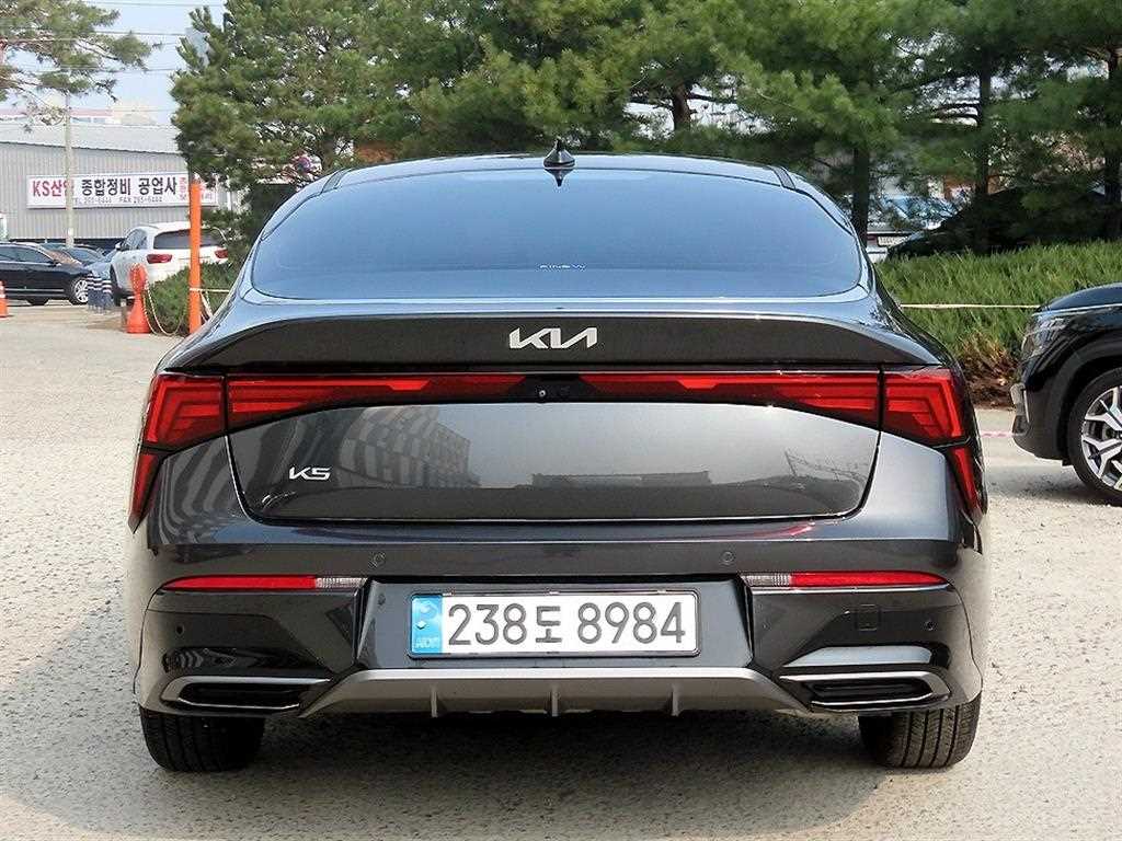 KIA K5 - Vista 4