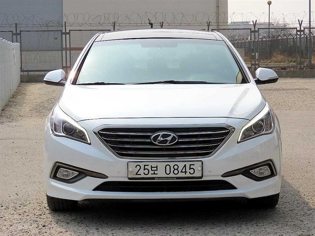 HYUNDAI Sonata - Vista 2