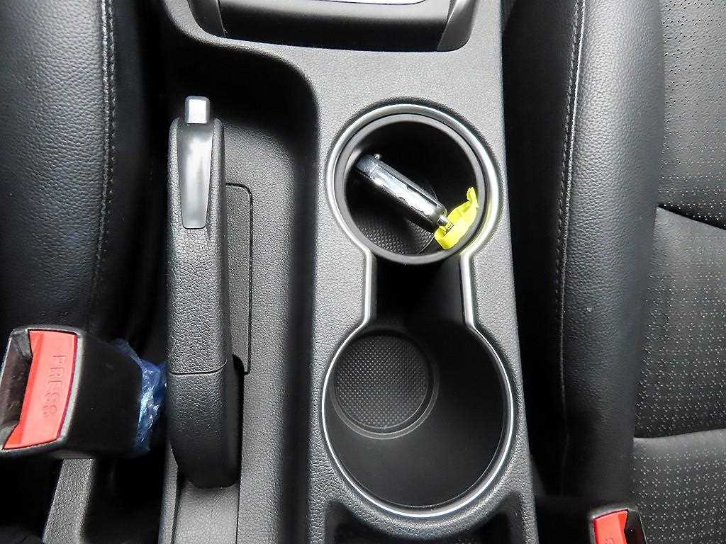 HYUNDAI Avante 2014 Blanco - Importación desde Corea - HF Imports Iquique - Foto 13