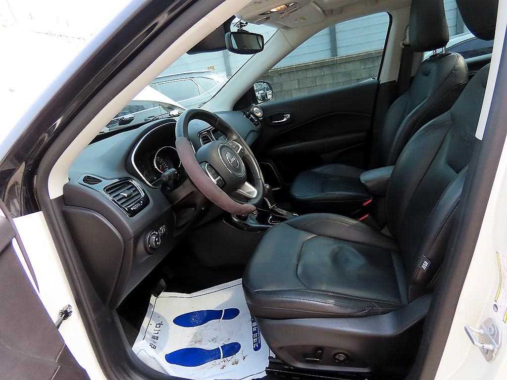 Jeep Compass - Vista 5