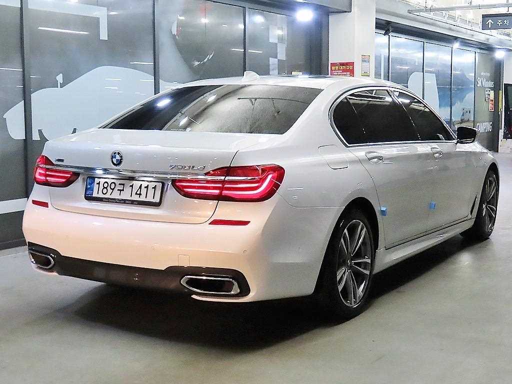BMW 7 Series - Vista 4
