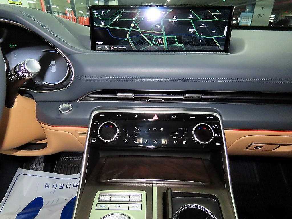 Genesis GV80 - Vista 11