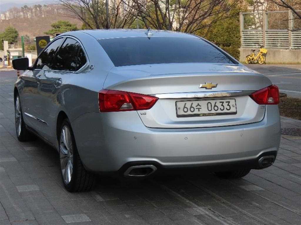 Chevrolet Impala - Vista 4