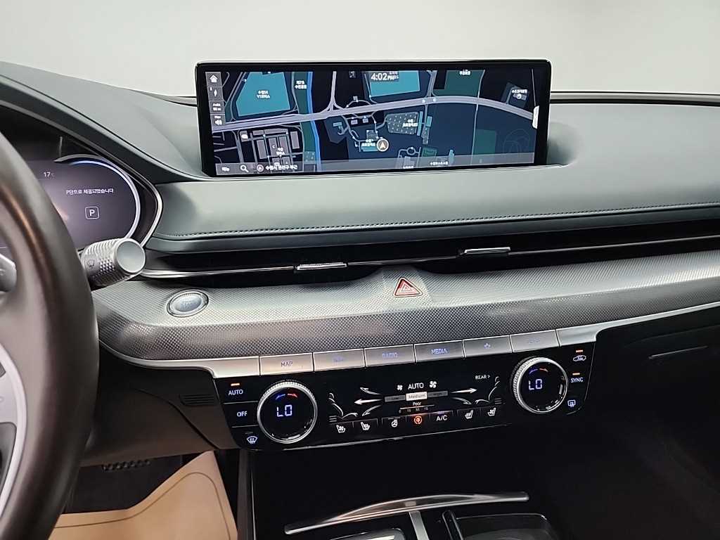 Genesis G80 - Vista 10