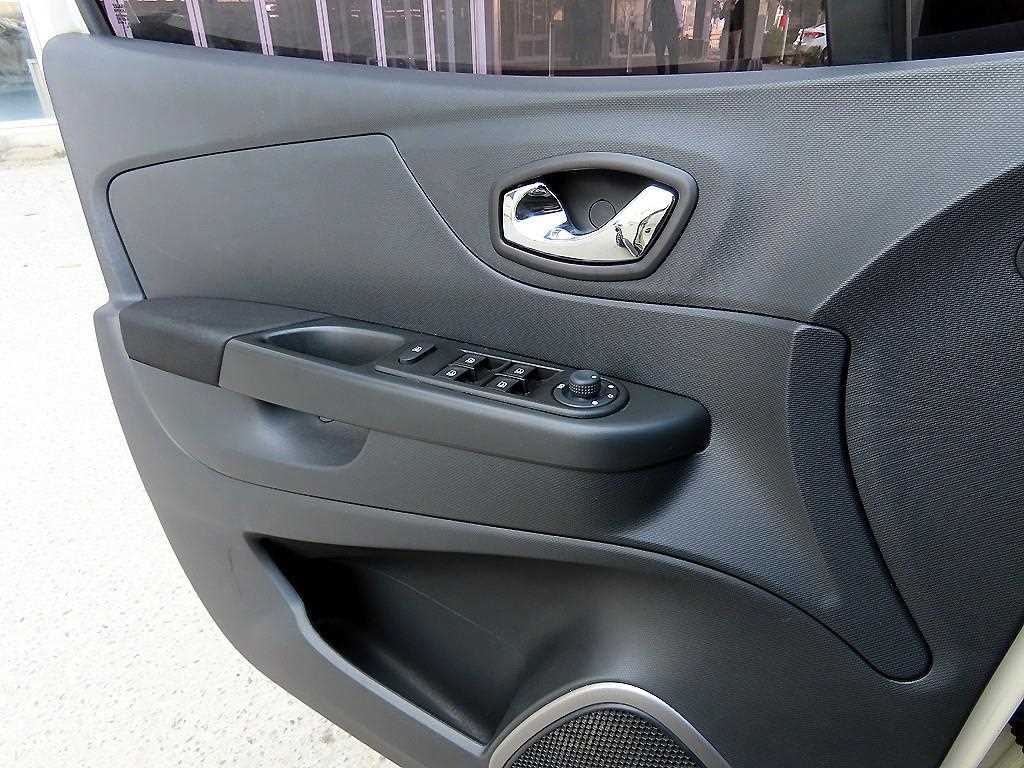 SAMSUNG QM3 - Vista 11