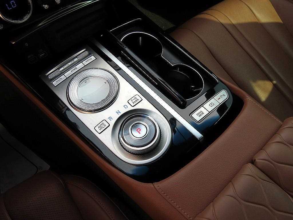 Genesis G80 - Vista 10