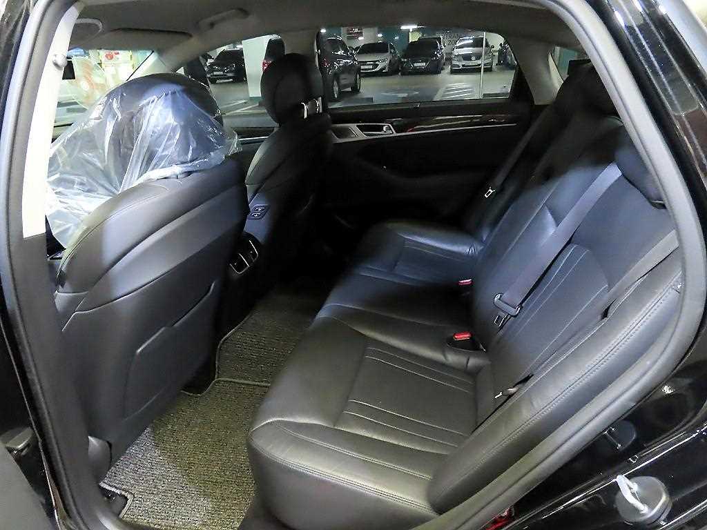 Genesis G80 - Vista 7