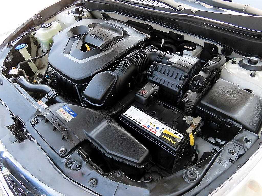 HYUNDAI Sonata 2013 Blanco - Importación desde Corea - HF Imports Iquique - Foto 18