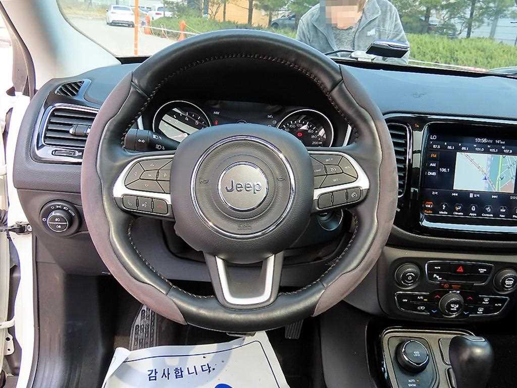 Jeep Compass - Vista 8