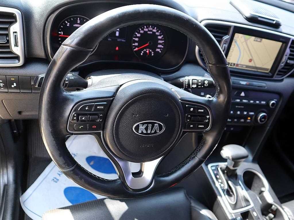 KIA Sportage - Vista 8