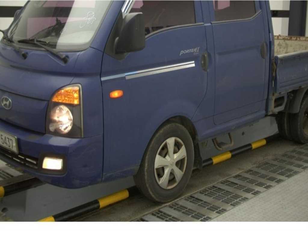 Small Truck Cargo (small) - Vista 2