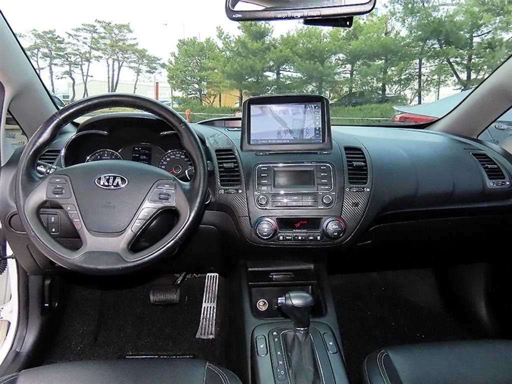 KIA K3 - Vista 7