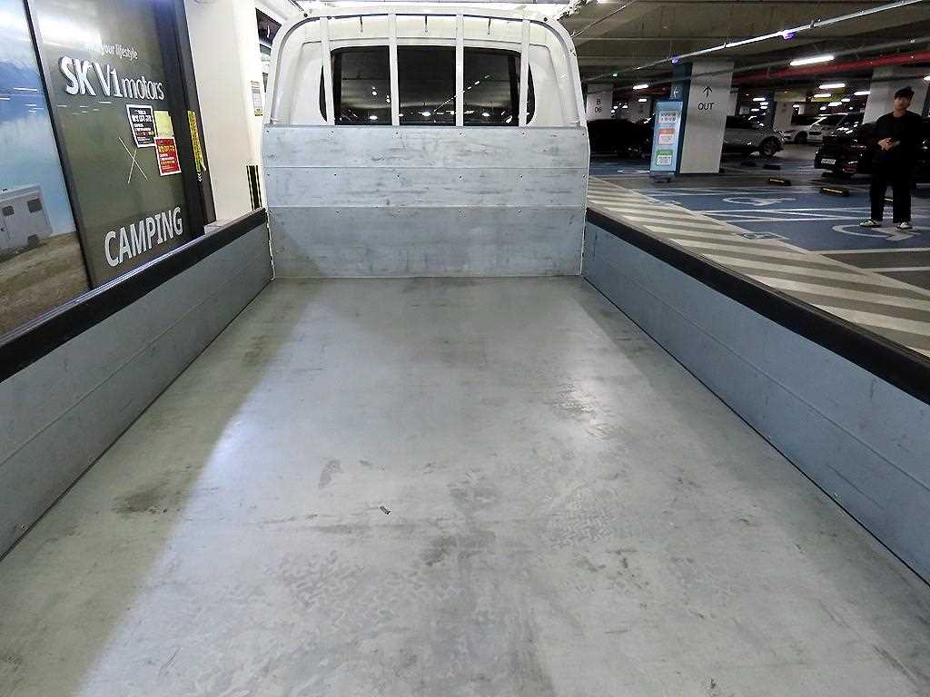 Small Truck Cargo (small) - Vista 6