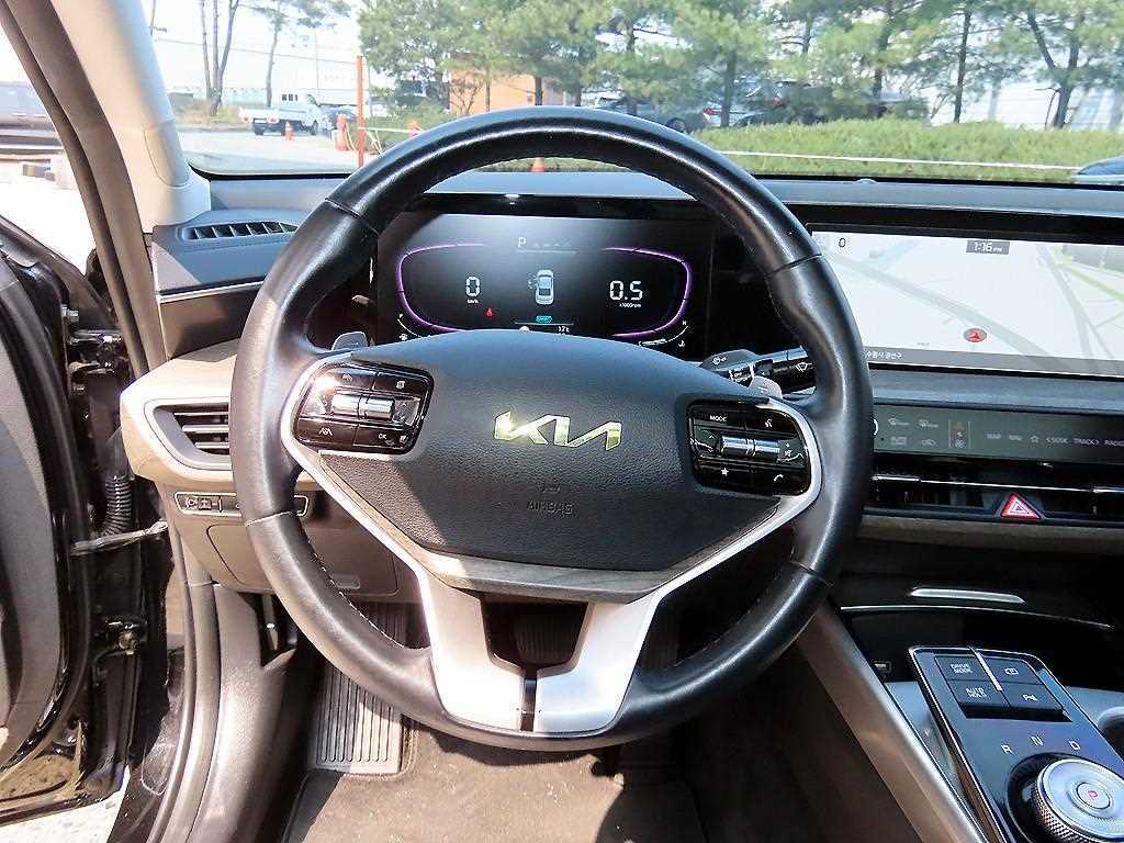KIA K8 - Vista 8