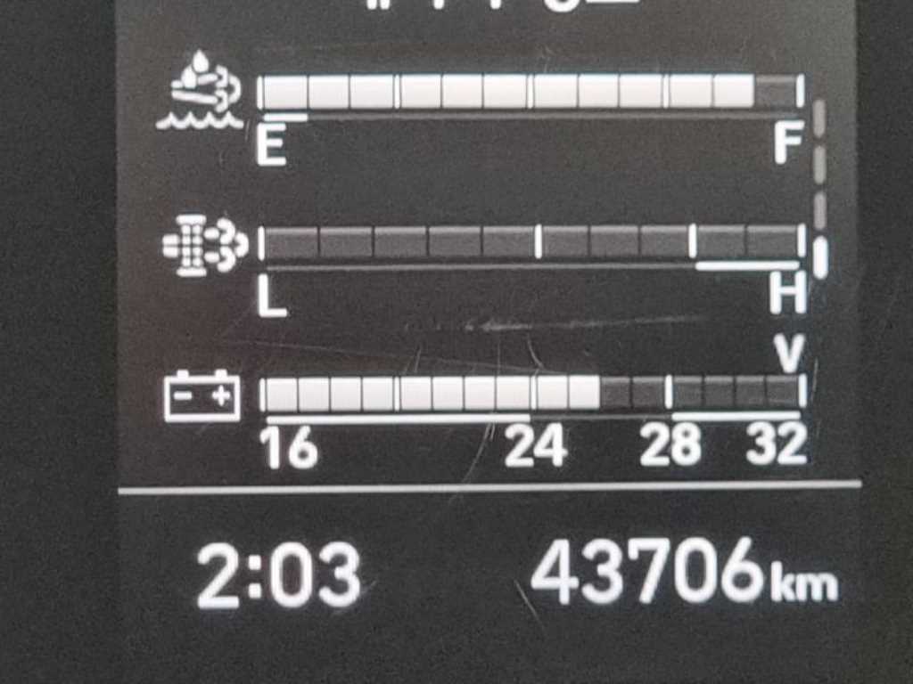 medium and large cargo truck 2024 Blanco - Importación desde Corea - HF Imports Iquique - Foto 16