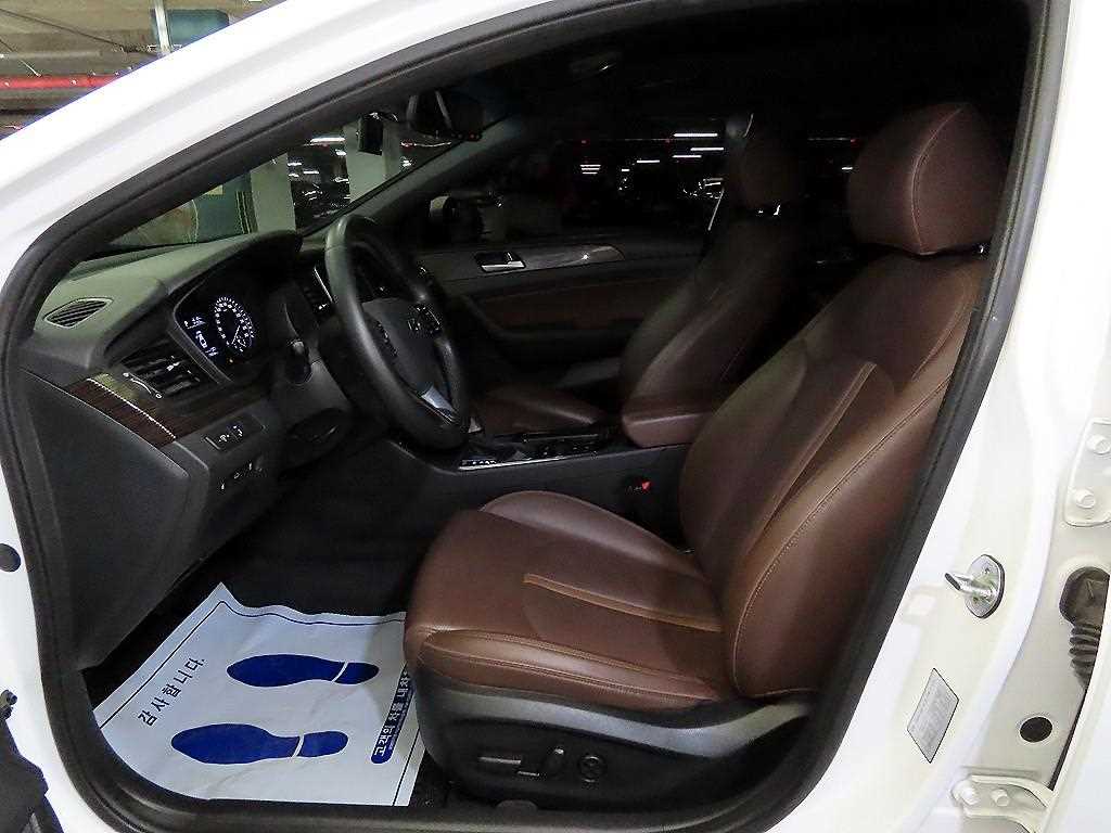 HYUNDAI Sonata - Vista 6