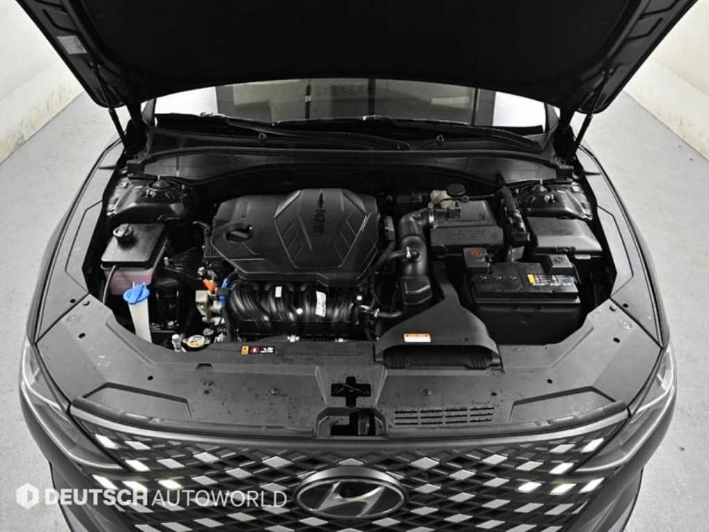 HYUNDAI Grandeur - Vista 5