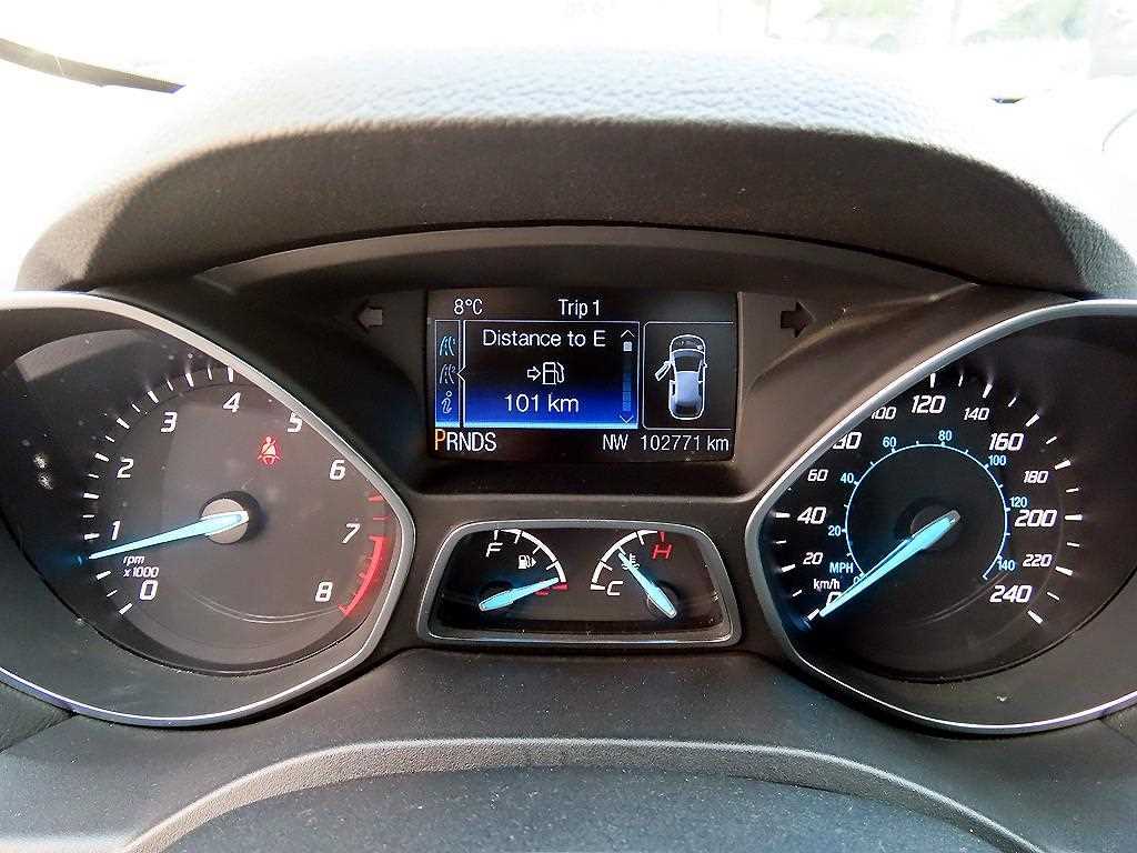 Ford Escape - Vista 9