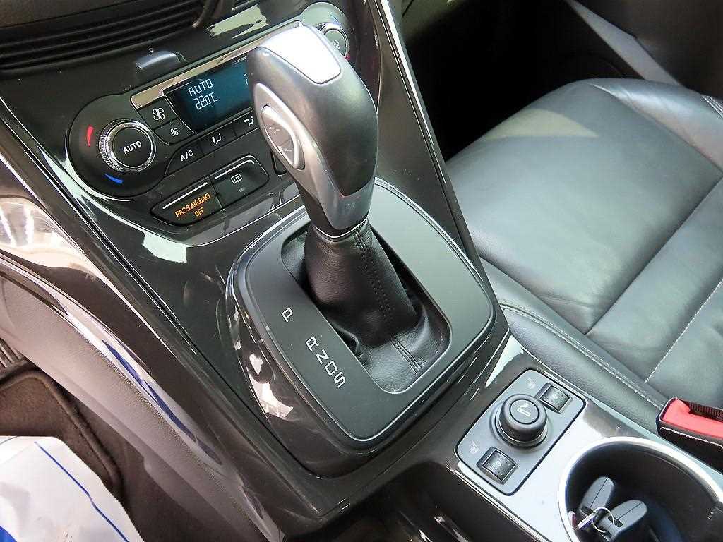 Ford Escape - Vista 10