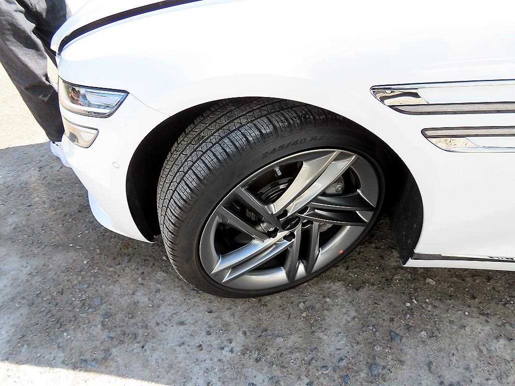 Genesis G80 2025 Blanco - Importación desde Corea - HF Imports Iquique - Foto 20