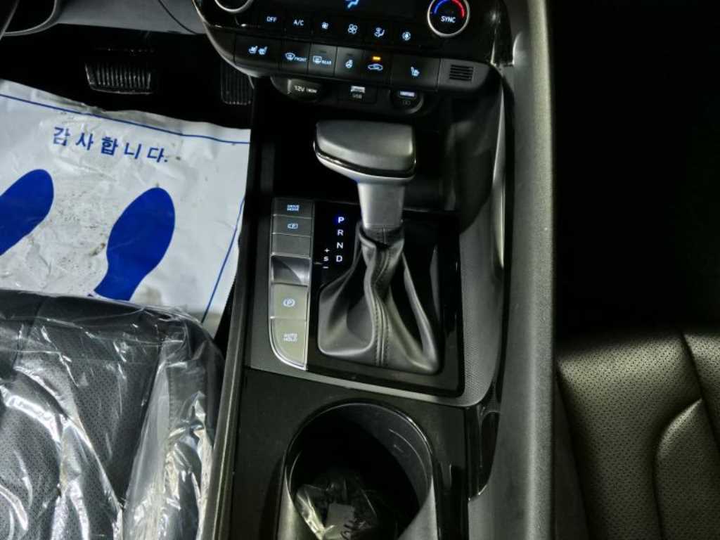 HYUNDAI Avante 2021 Negro - Importación desde Corea - HF Imports Iquique - Foto 14