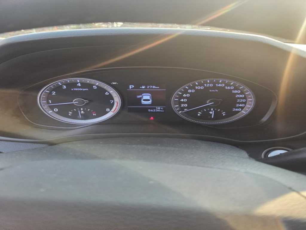 HYUNDAI Grandeur - Vista 7