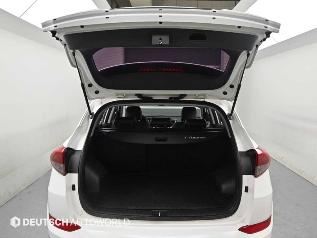 HYUNDAI Tucson 2017 Blanco - Importación desde Corea - HF Imports Iquique - Foto 19