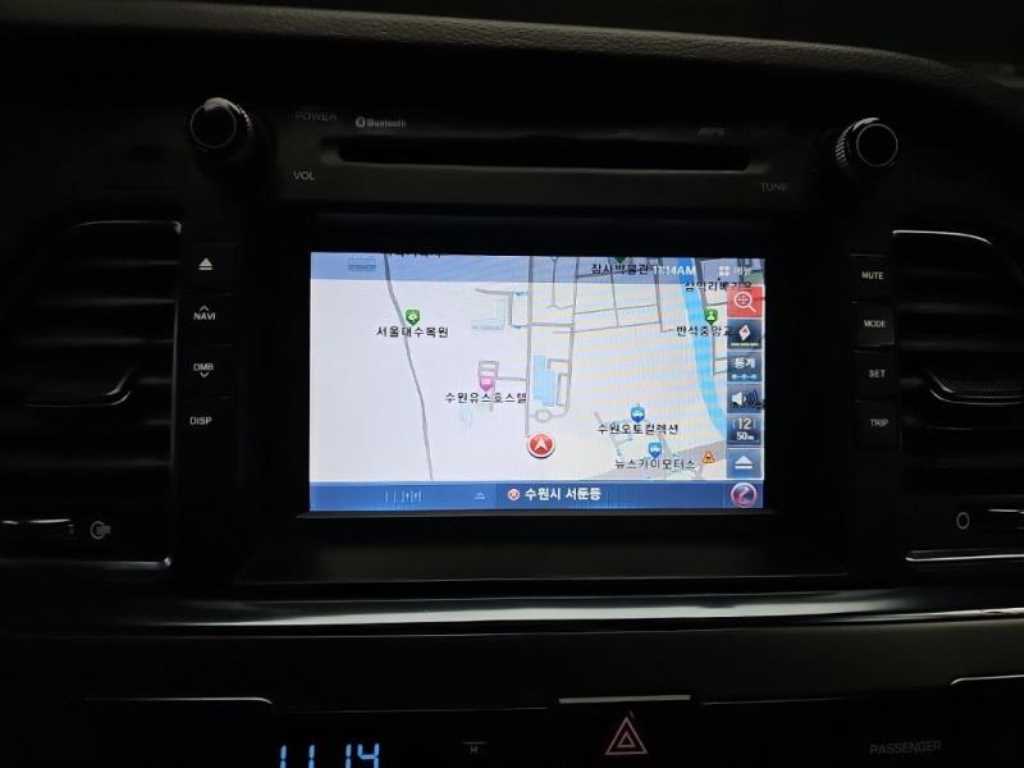 HYUNDAI Sonata - Vista 8