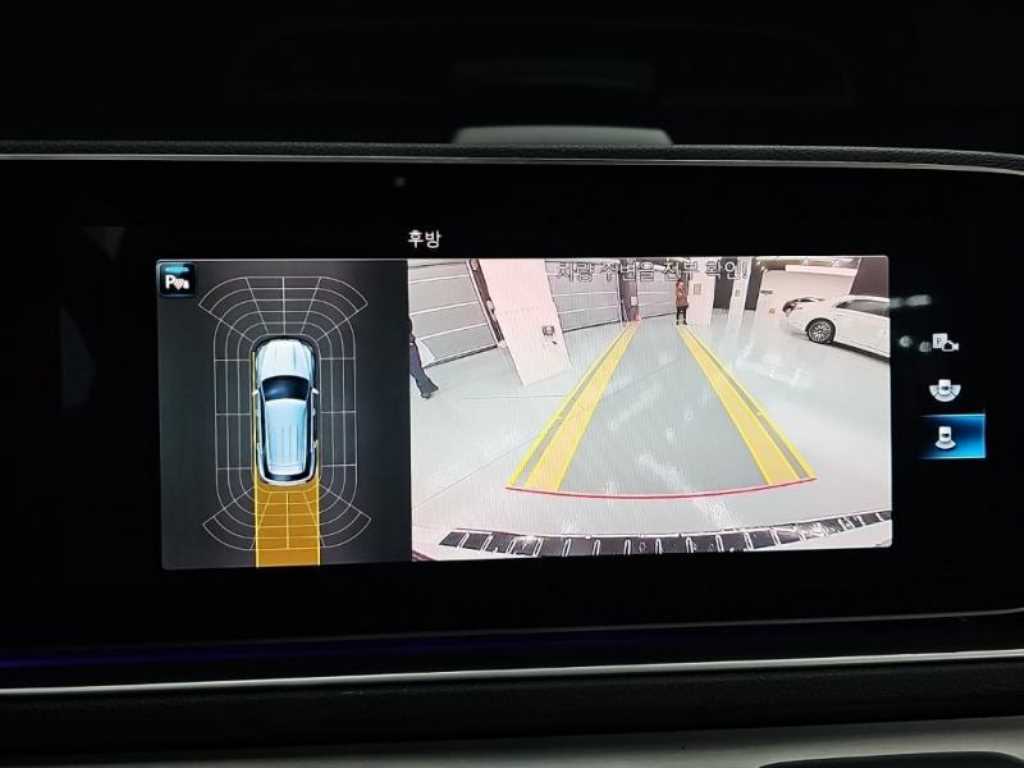 Mercedes Benz GLE Class - Vista 10