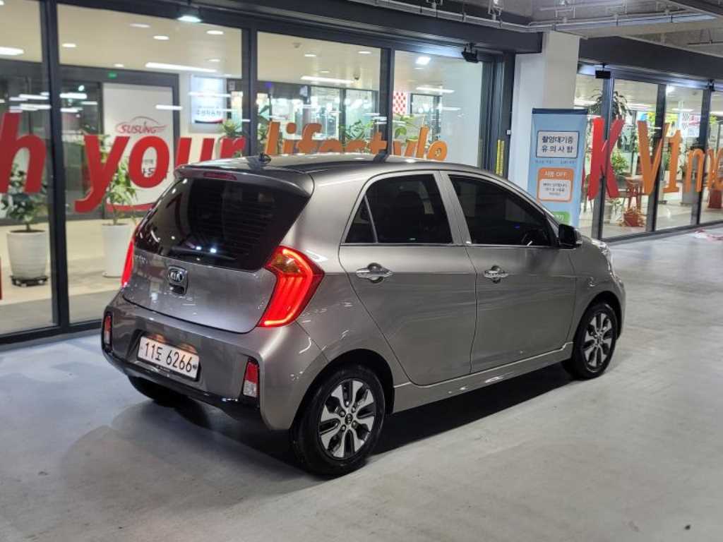 KIA Morning - Vista 4