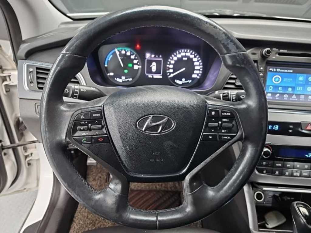HYUNDAI Sonata - Vista 7