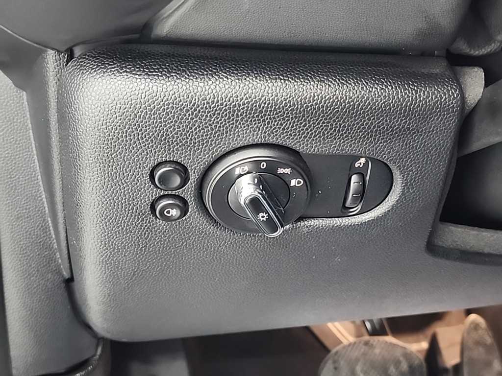 Mini Cooper Electric - Vista 11