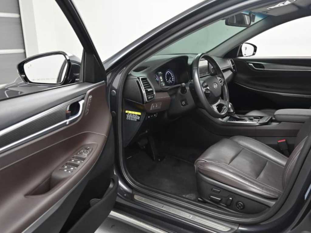 HYUNDAI Grandeur - Vista 11