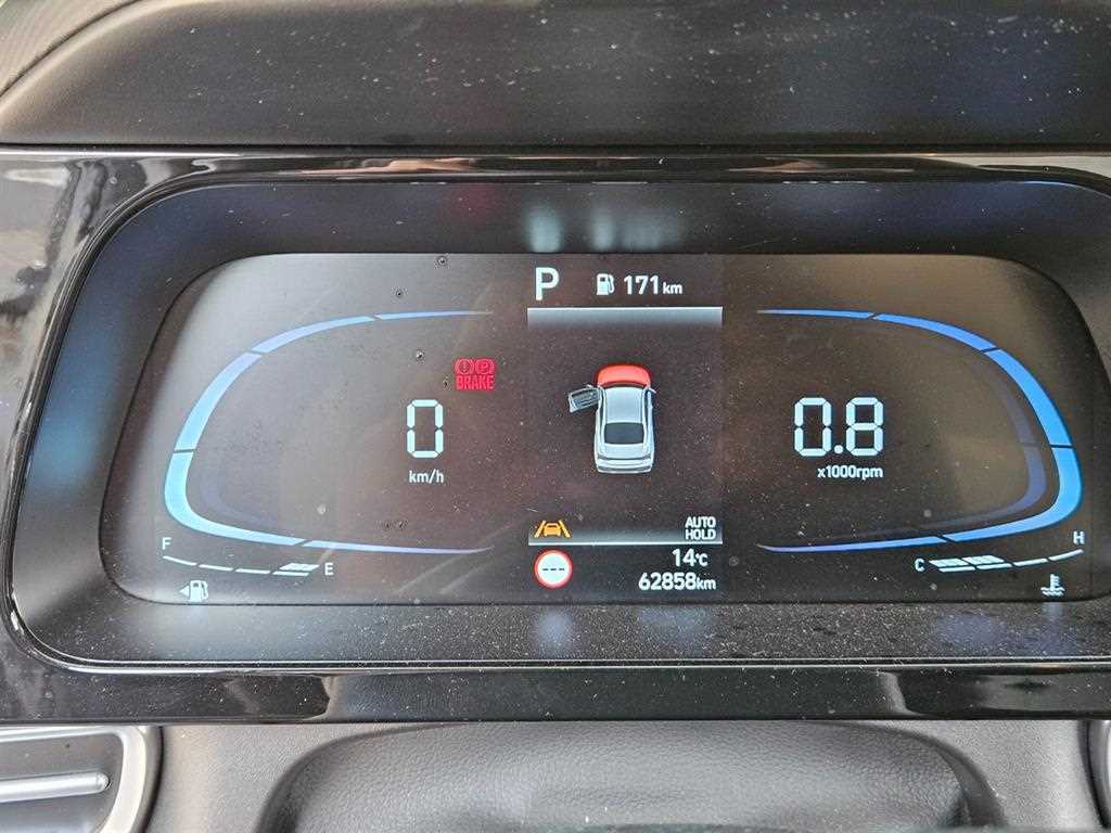 HYUNDAI Avante - Vista 10