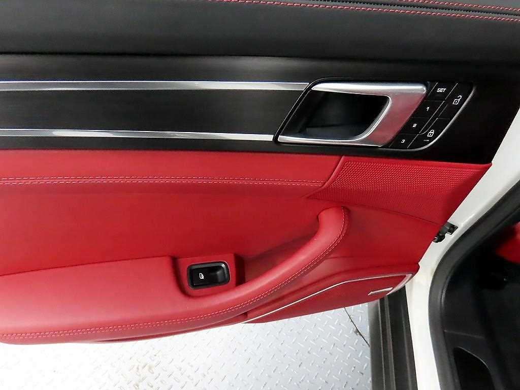 Porsche Panamera - Vista 12