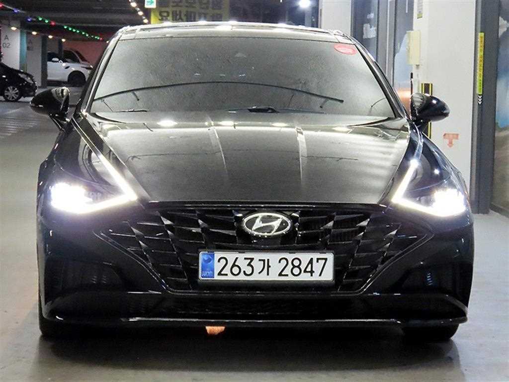 HYUNDAI Sonata - Vista 2