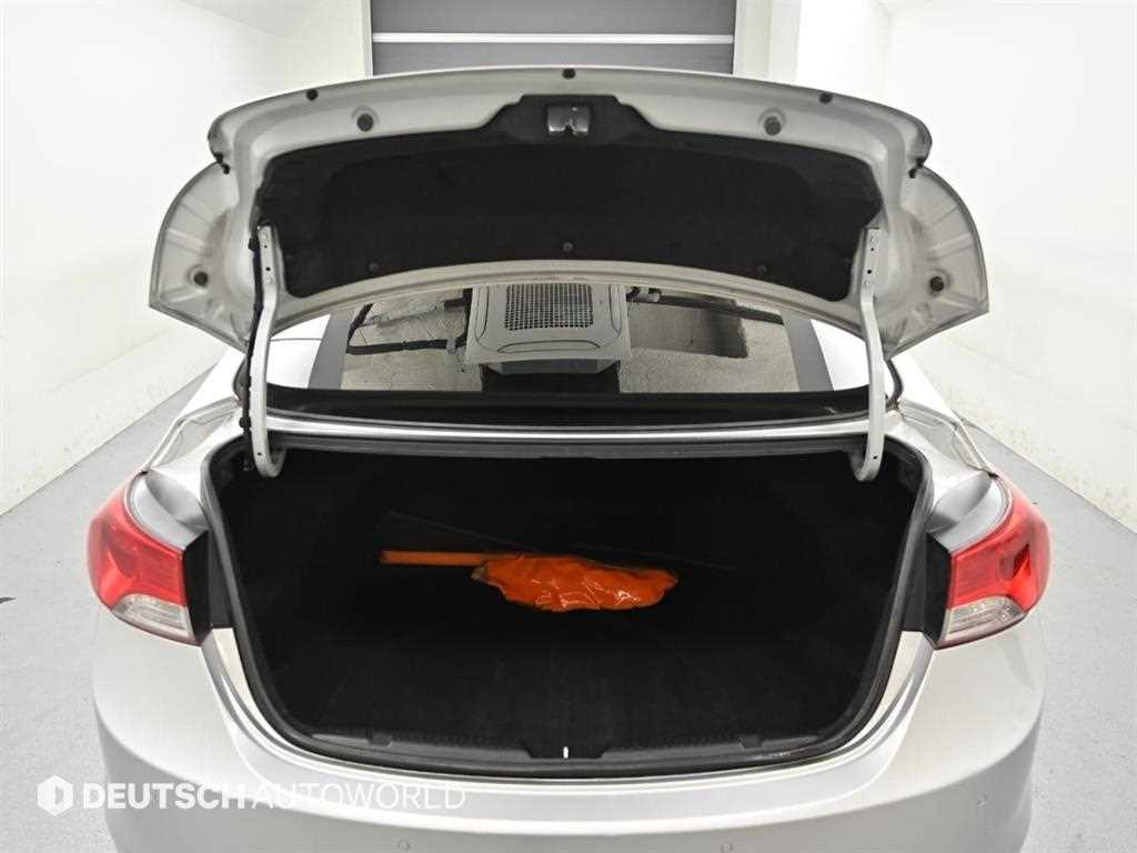 HYUNDAI Avante 2014 Plateado - Importación desde Corea - HF Imports Iquique - Foto 19